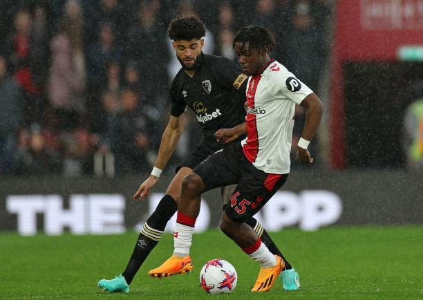 該更加靈活 該更加靈活